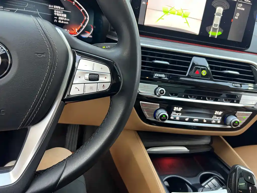 BMW 6 Series GT 2024 — фото 14