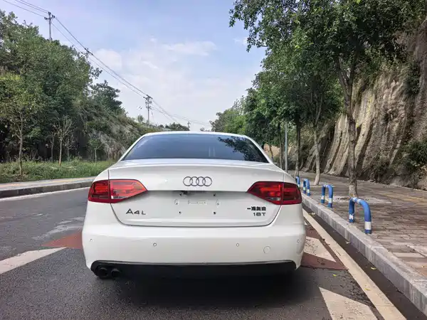 Audi A4L 2012