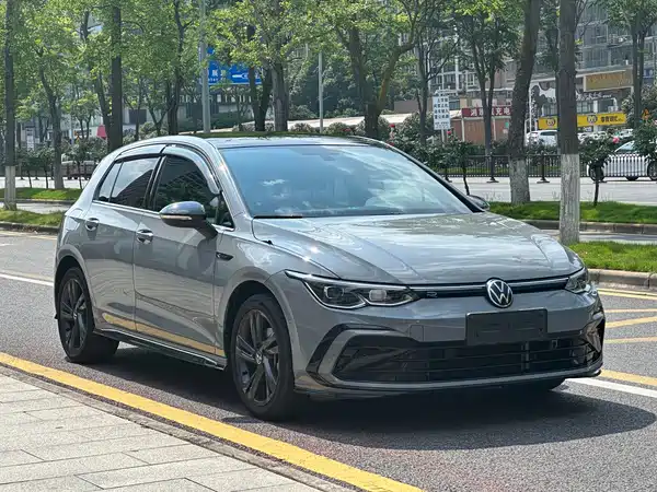 Volkswagen Golf 2023
