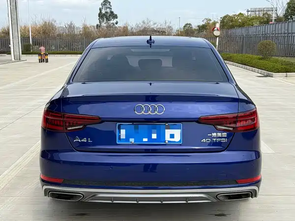Audi A4L 2019