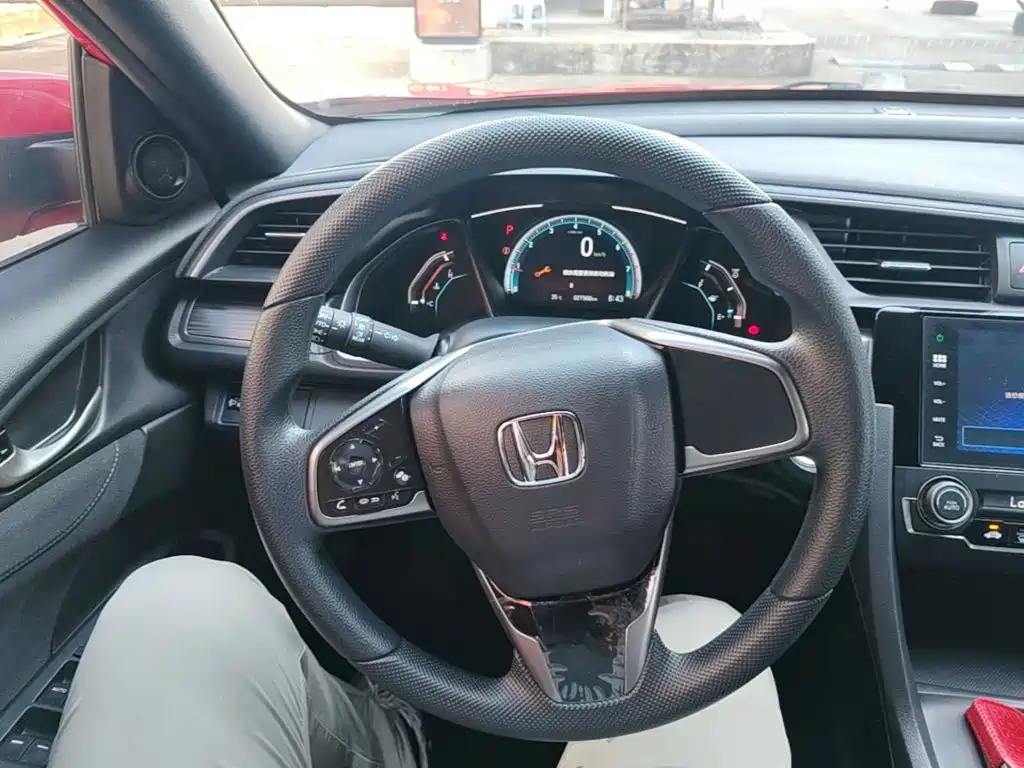 Honda Civic 2022 — фото 11