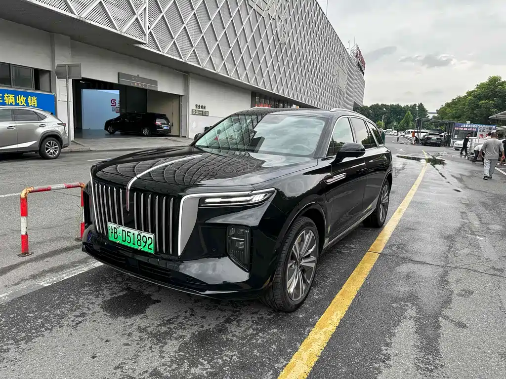 Hongqi E-HS9 2023