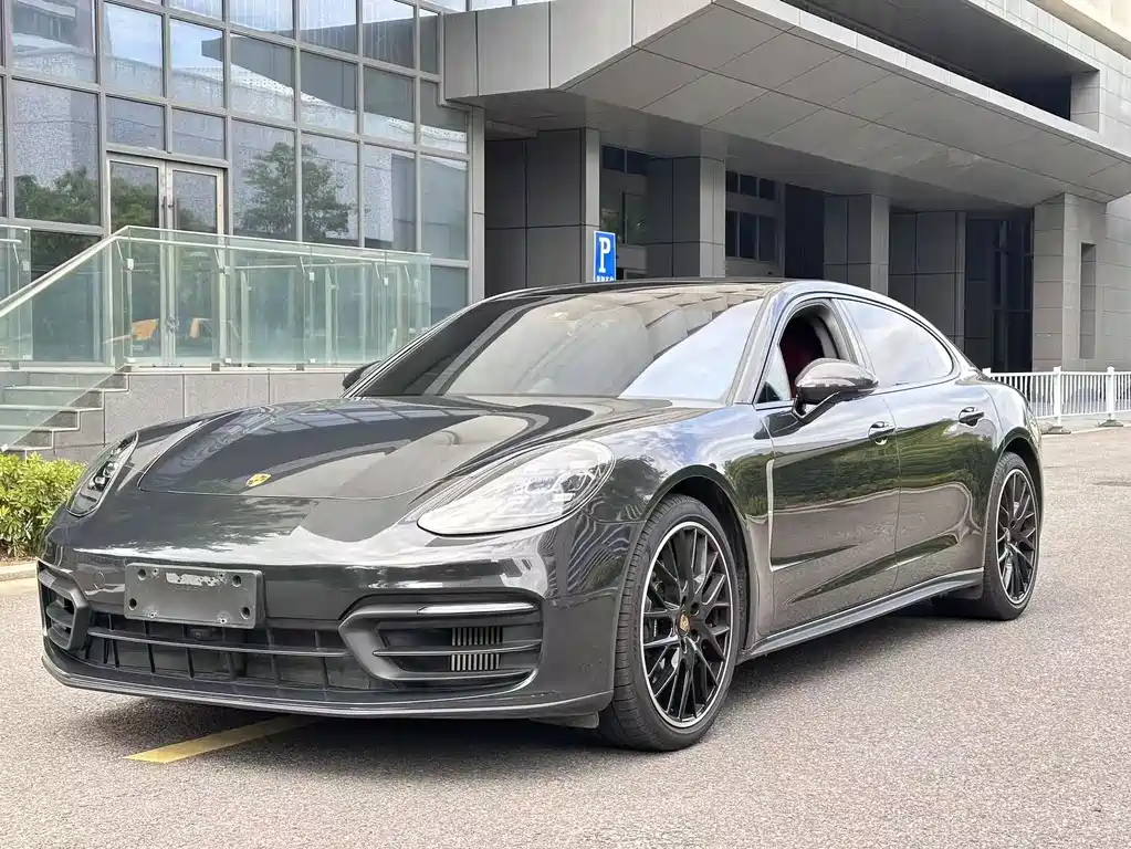 Porsche Panamera 2021 — фото 1