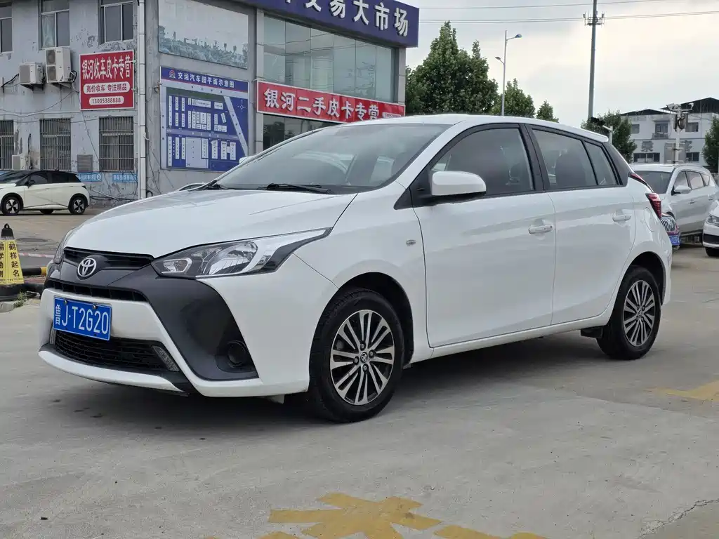 Toyota Yaris L 2018 — фото 3