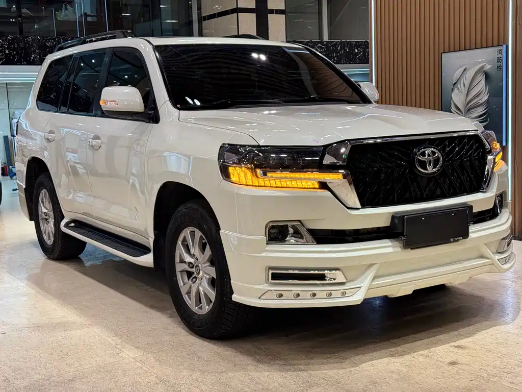 Toyota Land Cruiser 2012