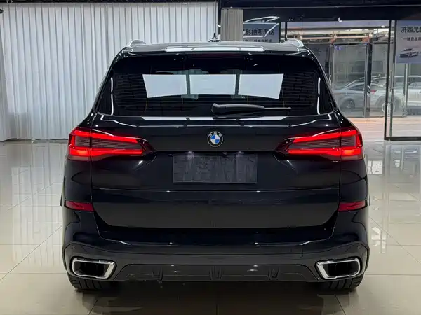 BMW X5 2021