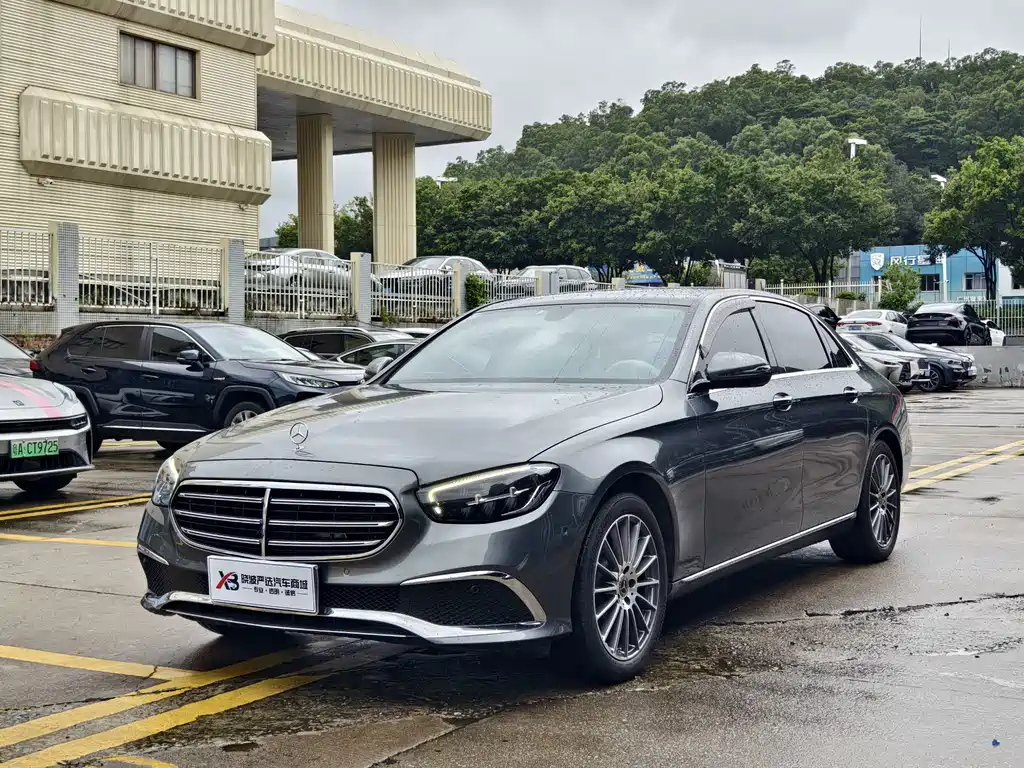 Mercedes-Benz E-Class 2021