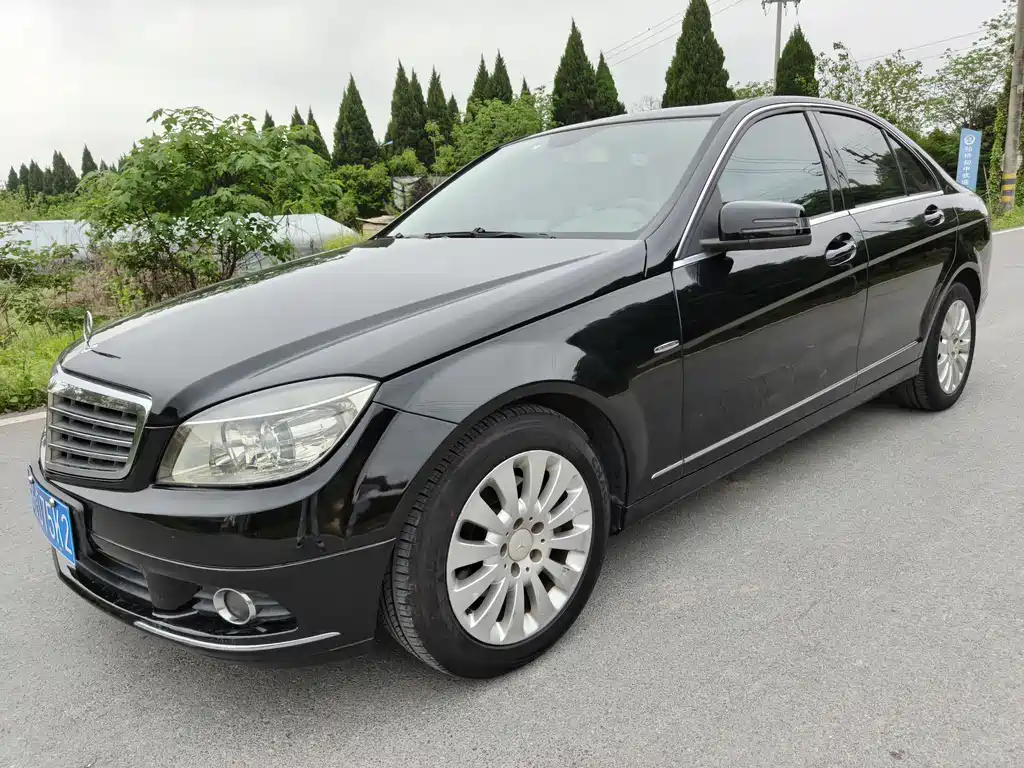 Mercedes-Benz C-Class 2011 — фото 2