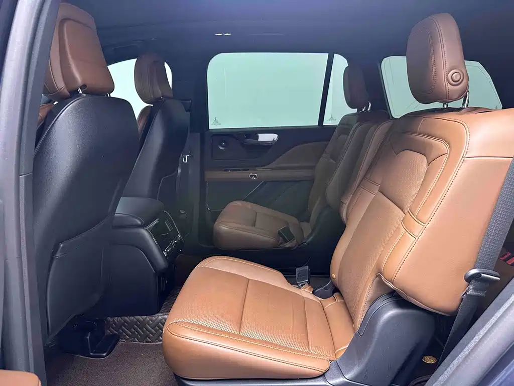 Lincoln Aviator 2021