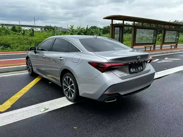 Toyota Avalon 2022
