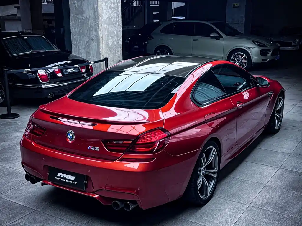 BMW M6 2012 — фото 4
