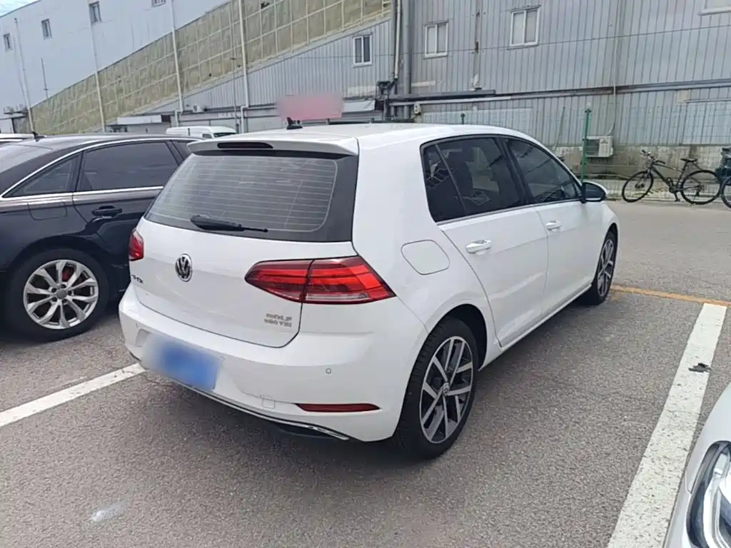 Volkswagen Golf 2020