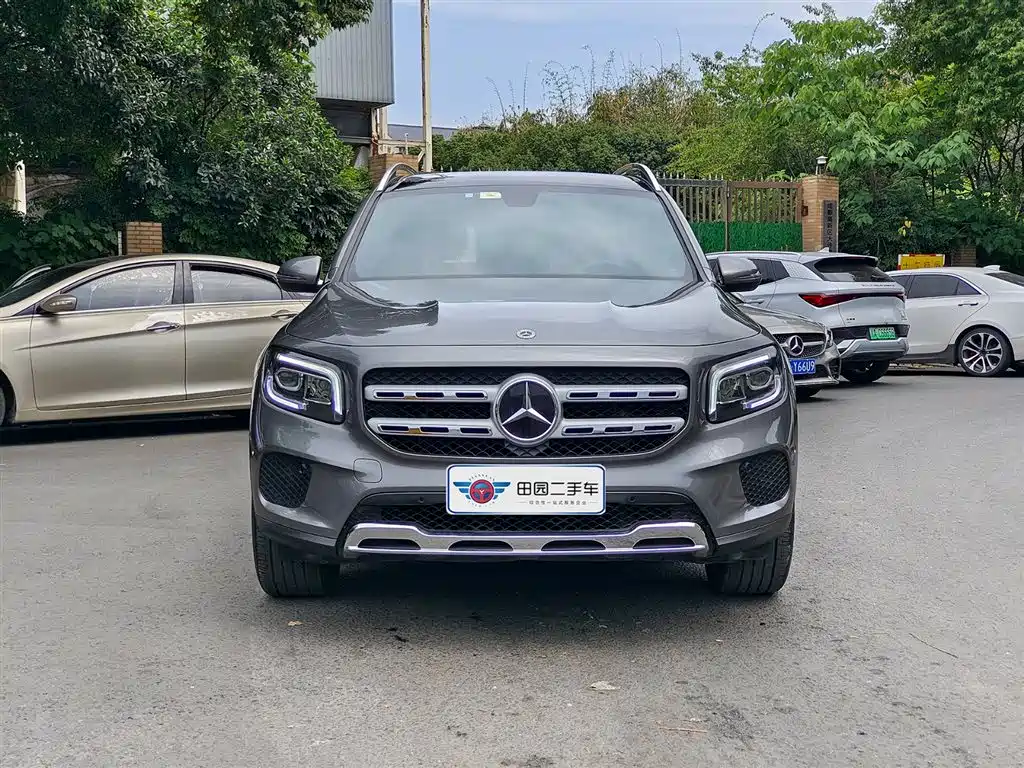 Mercedes-Benz GLB 2021
