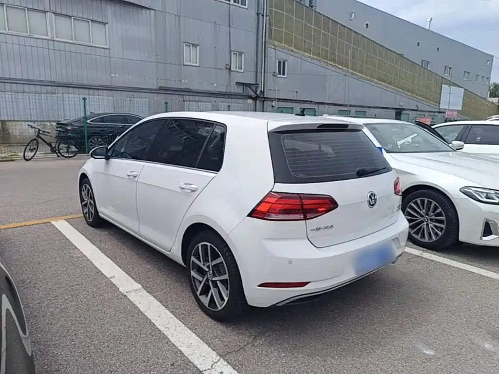 Volkswagen Golf 2020