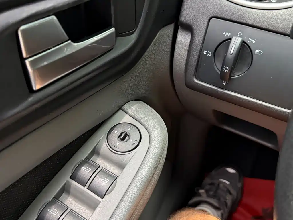 Ford Focus 2014 — фото 15