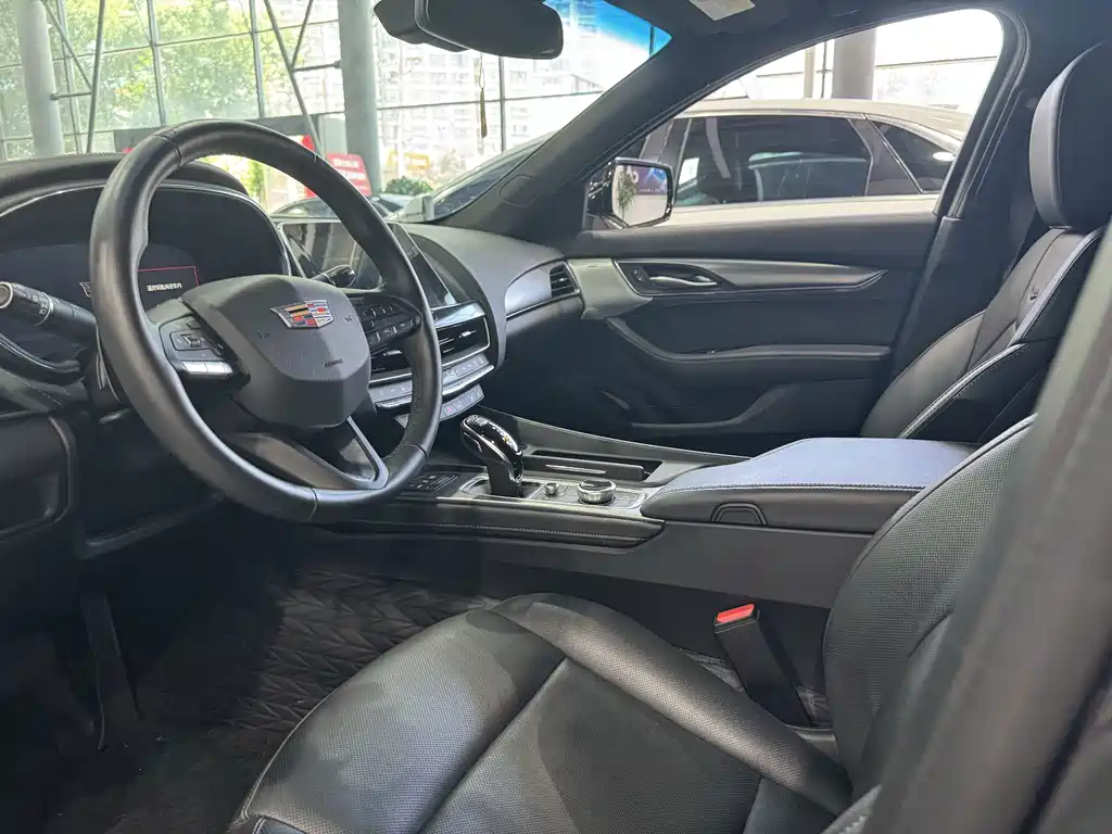 Cadillac CT5 2023 — фото 14
