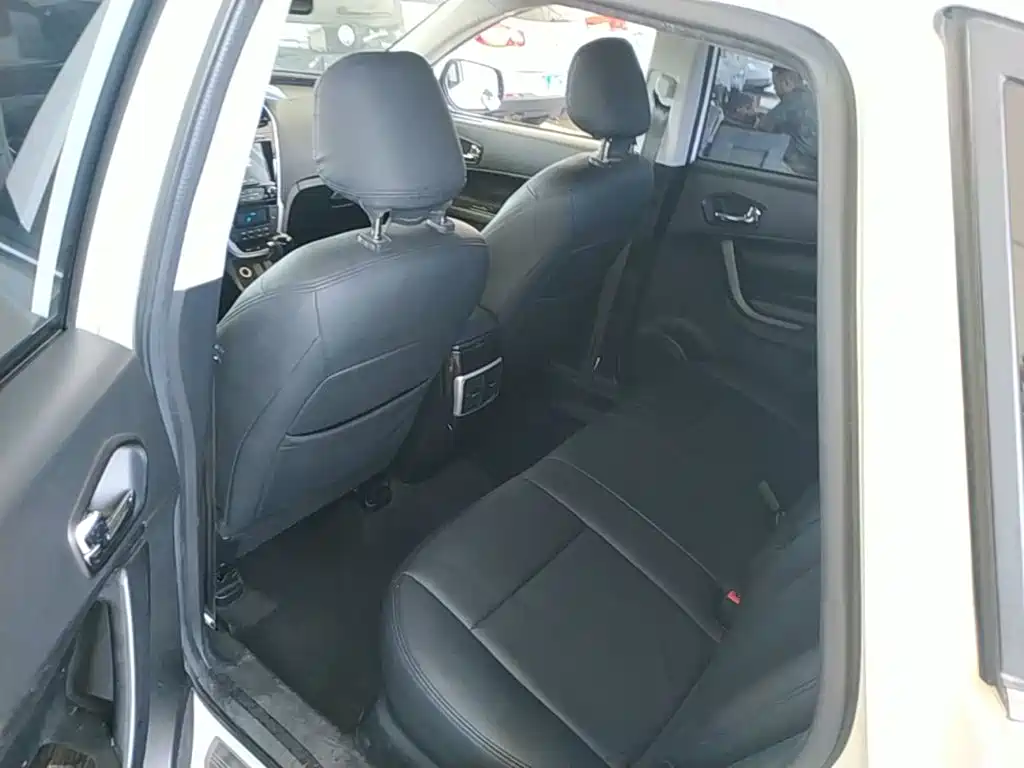 GAC Trumpchi GS5 Super 2015 — фото 17