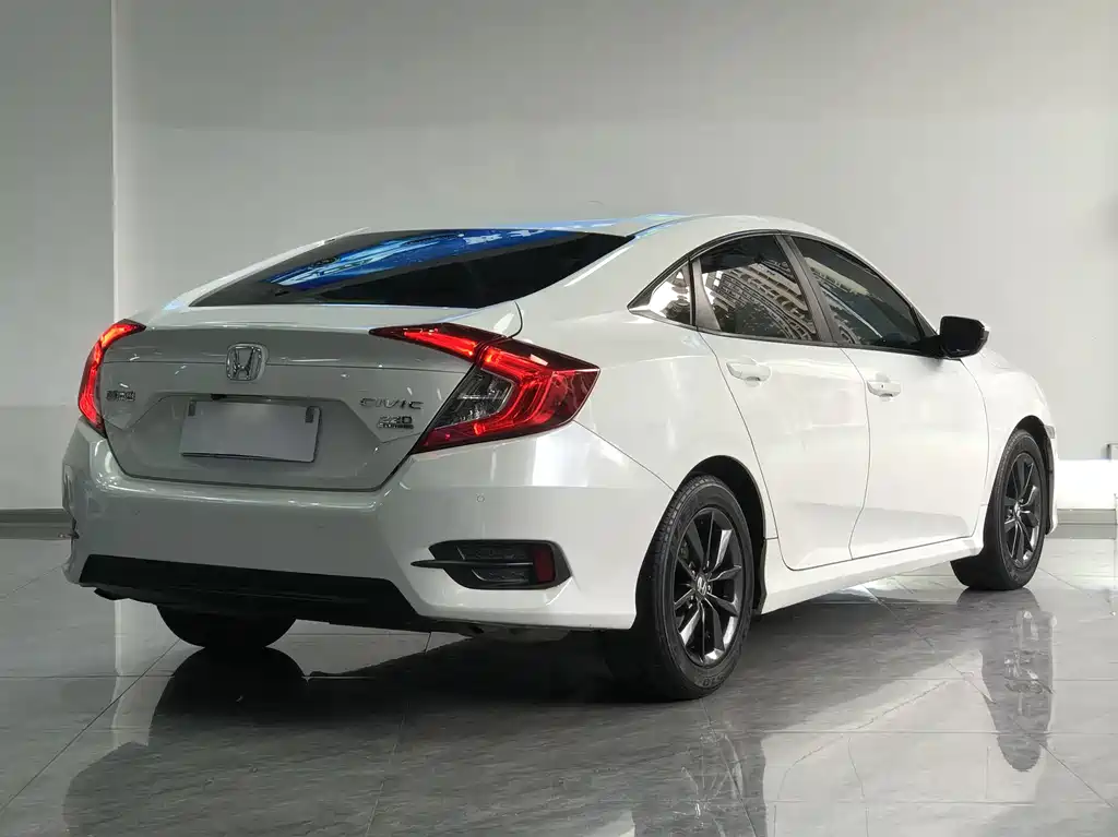 Honda Civic 2019 — фото 3