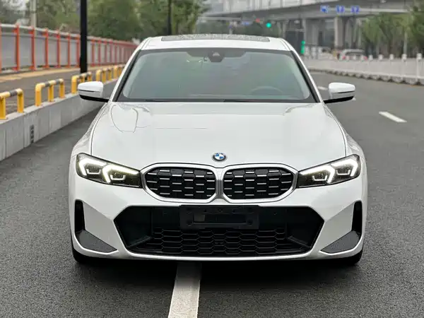 BMW 3 Series 2023