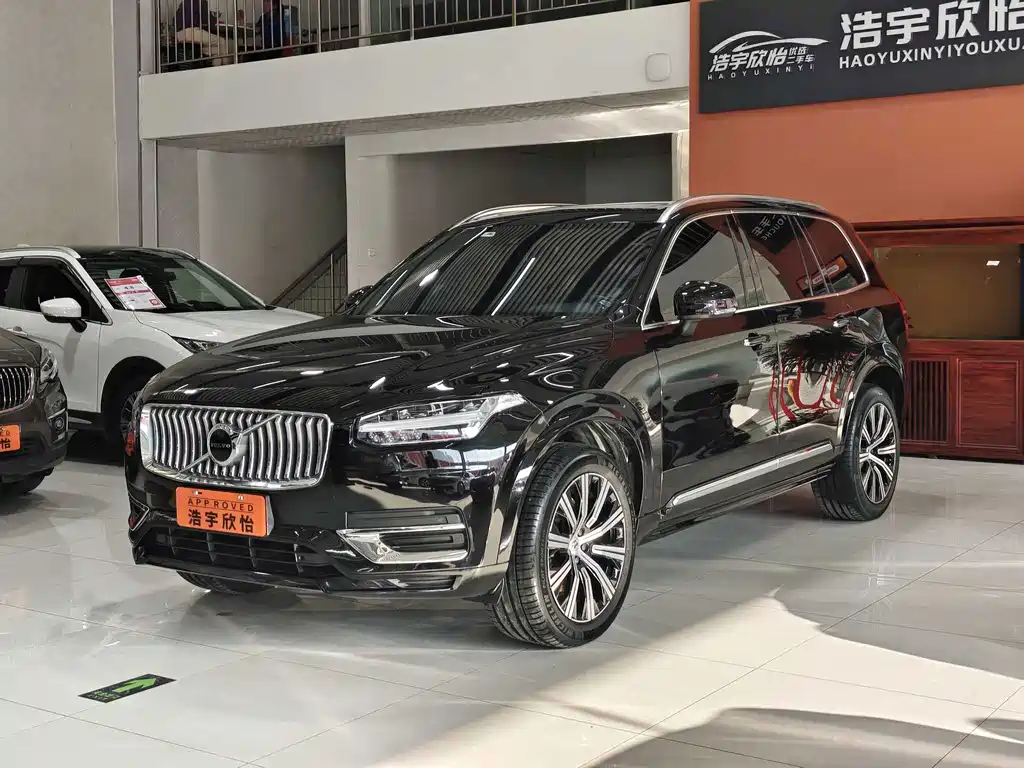 Volvo XC90 2023 — фото 1