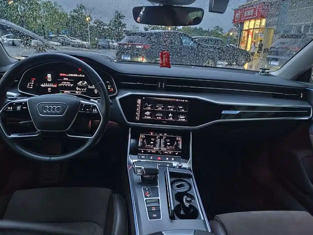 Audi A7L 2024 — фото 8