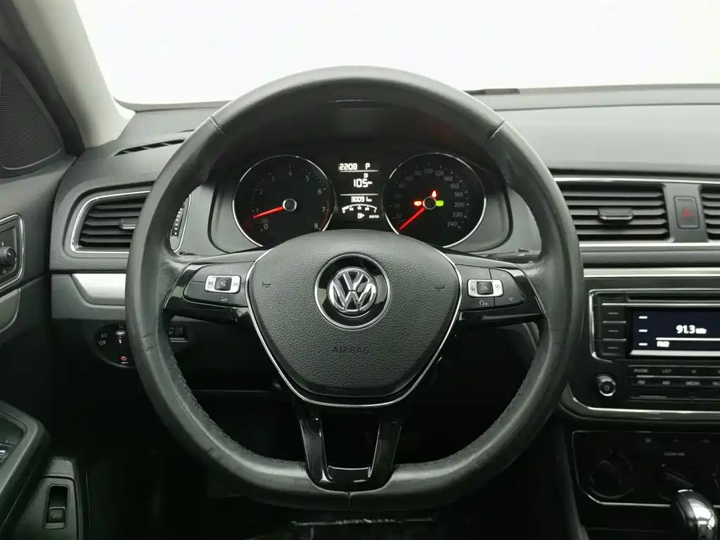 Volkswagen Lavida 2018 — фото 11