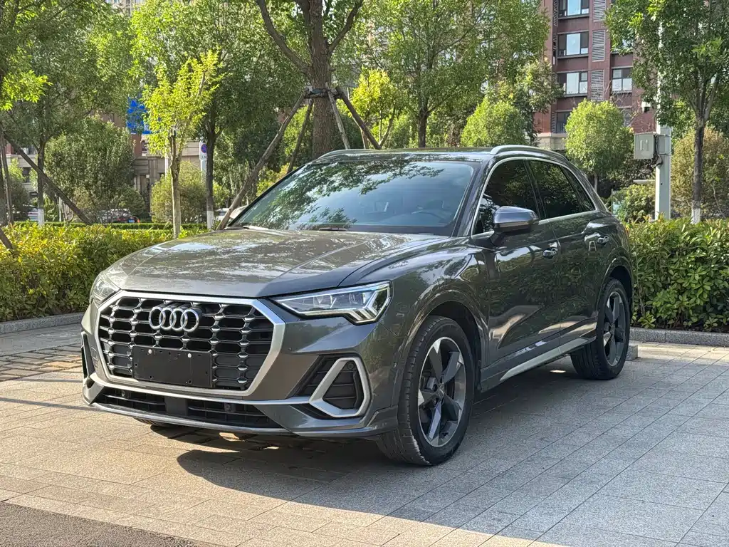 Audi Q3 2021
