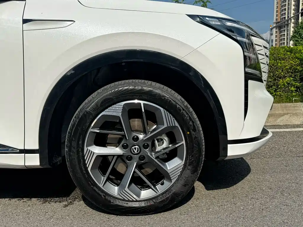 Changan CS75 PLUS 2026 — фото 21