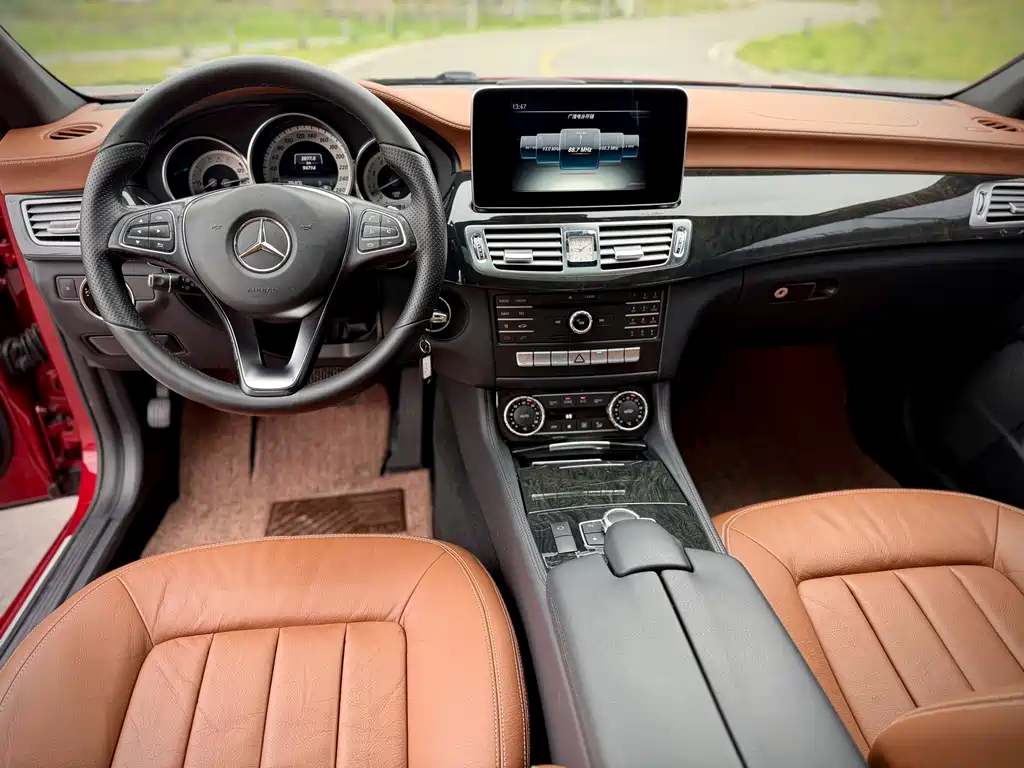 Mercedes-Benz CLS 2016 — фото 10