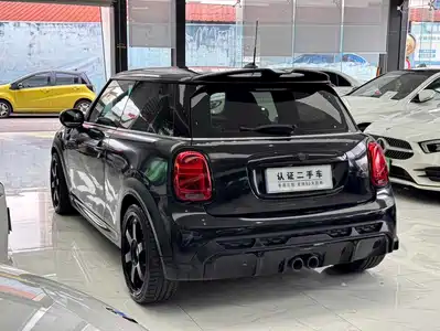 MINI MINI 2021