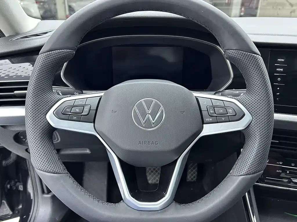 Volkswagen Passat 2022 — фото 12