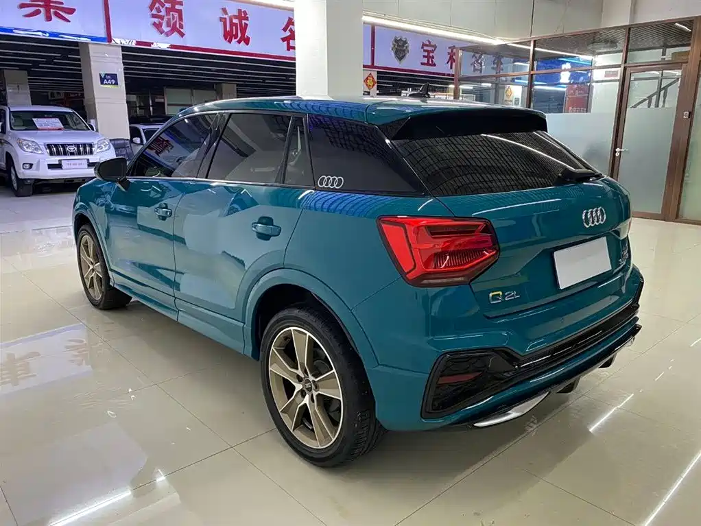 Audi Q2L 2022