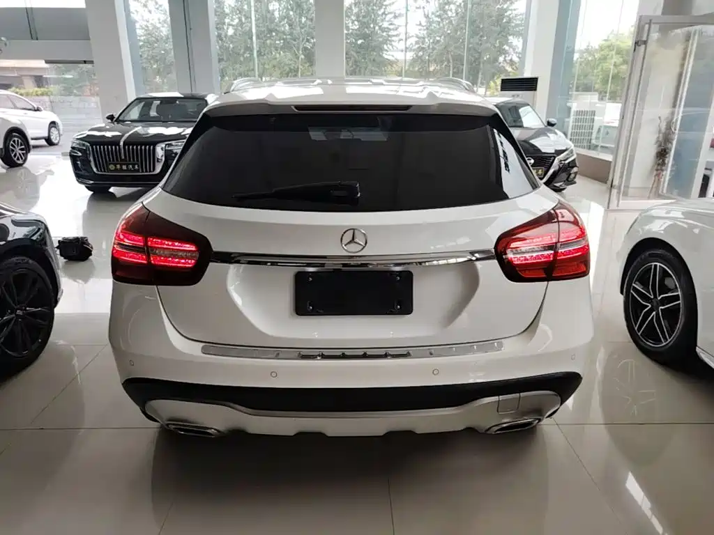 Mercedes-Benz GLA 2017 — фото 6