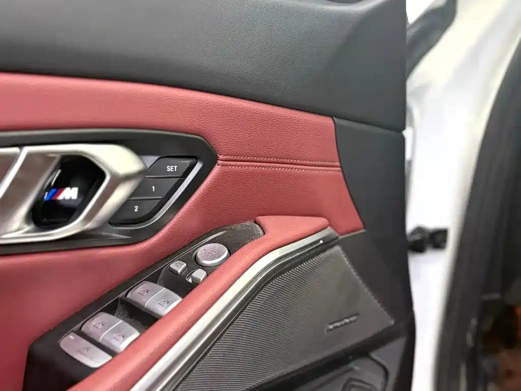 BMW 3 Series 2025 — фото 11