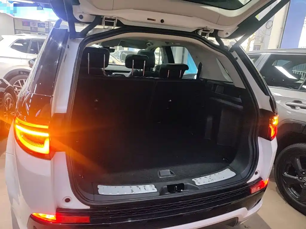 Land Rover Discovery Sport 2021 — фото 19