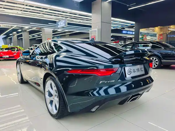 Jaguar F-TYPE 2021