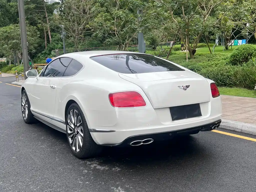 Bentley Continental 2017 — фото 7