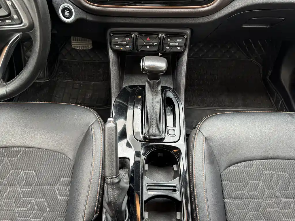 GAC Trumpchi GS3 2019 — фото 16