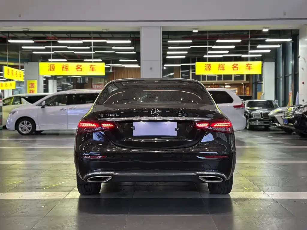 Mercedes-Benz E-Class 2022 — фото 5