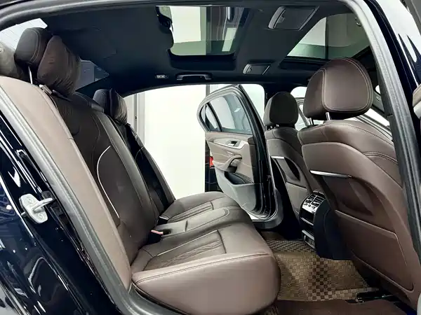 BMW 5 Series 2024