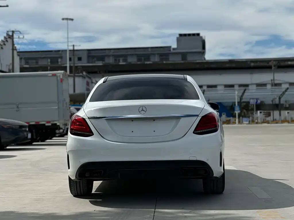 Mercedes-Benz C-Class 2018 — фото 20