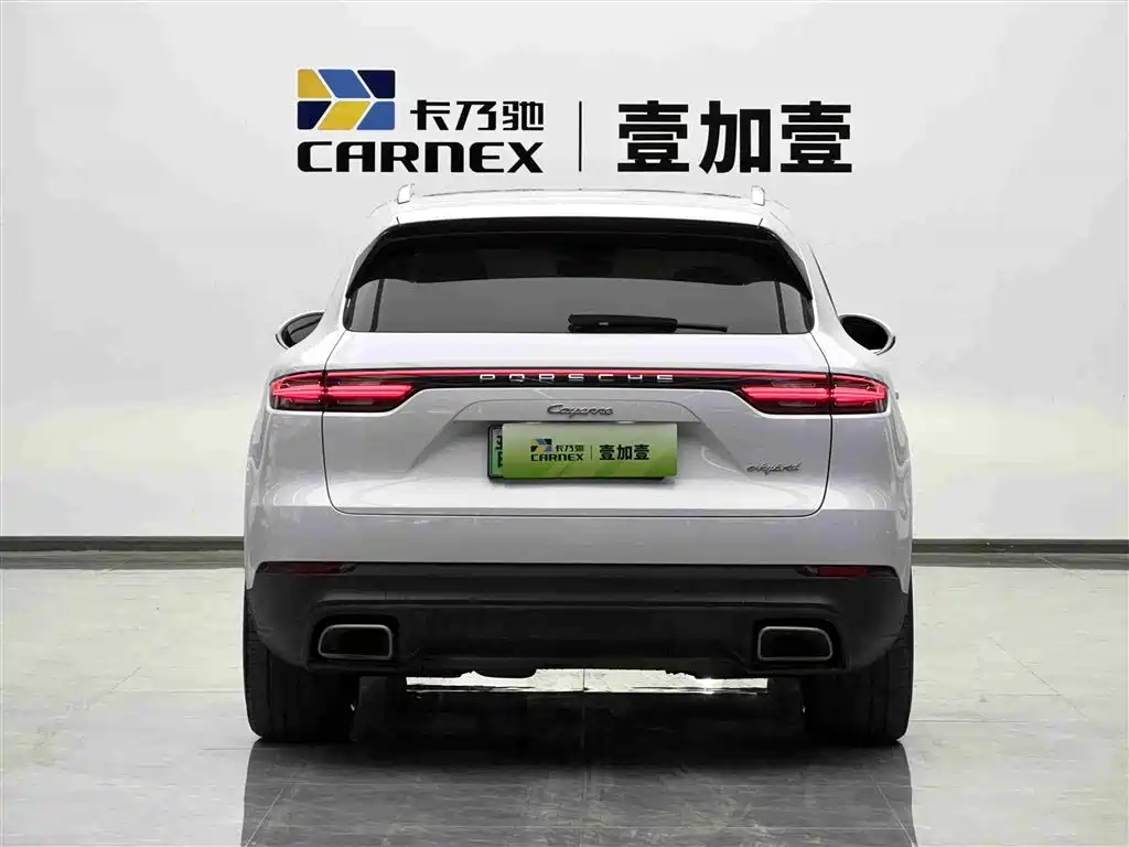 Porsche Cayenne Hybrid 2020 — фото 20