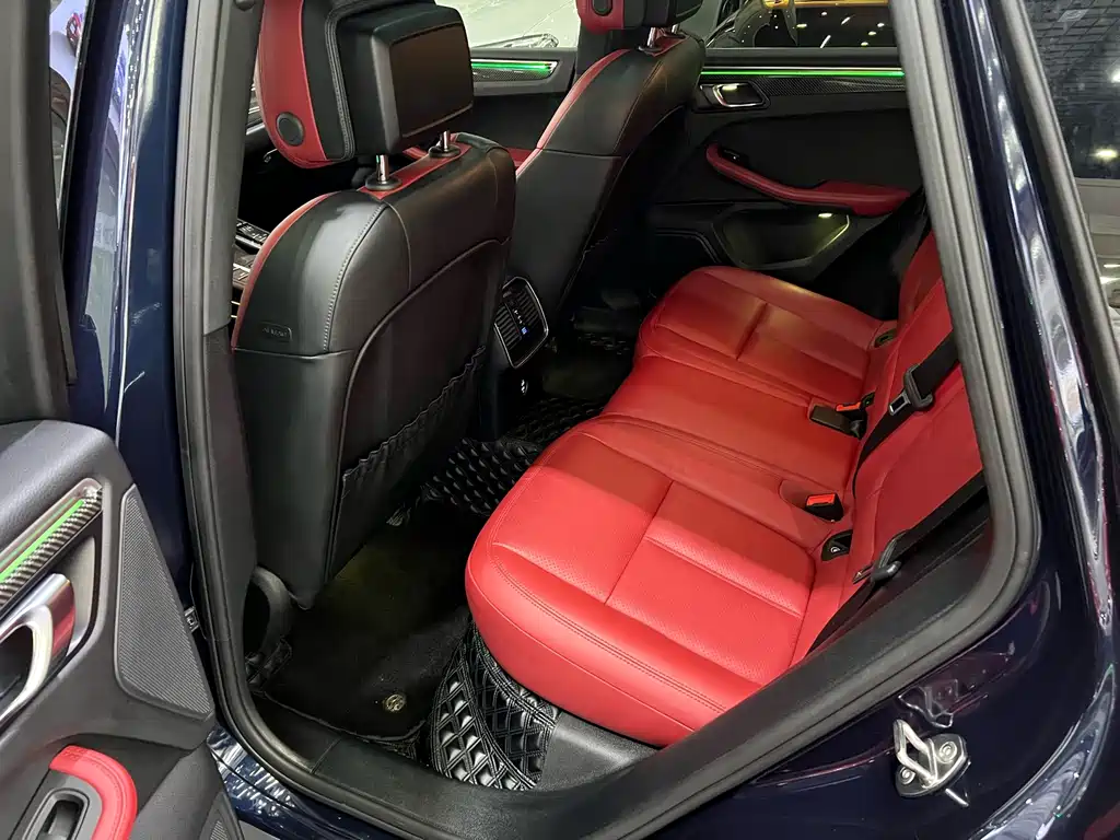 Porsche Macan 2019 — фото 20