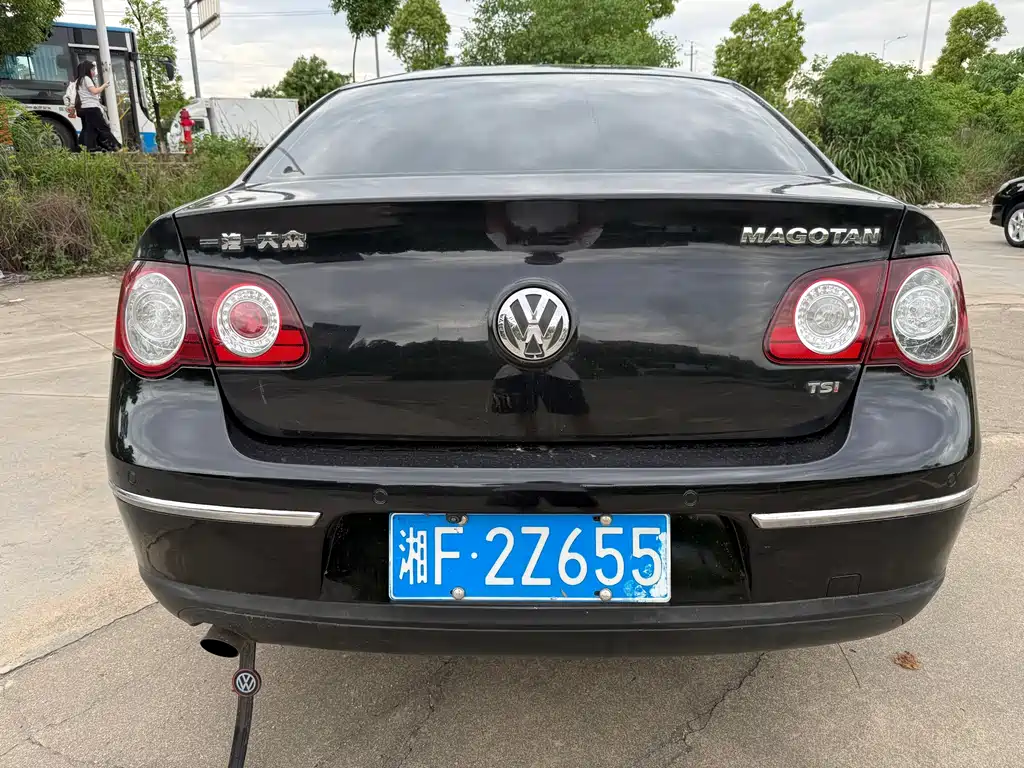 Volkswagen Magotan 2011