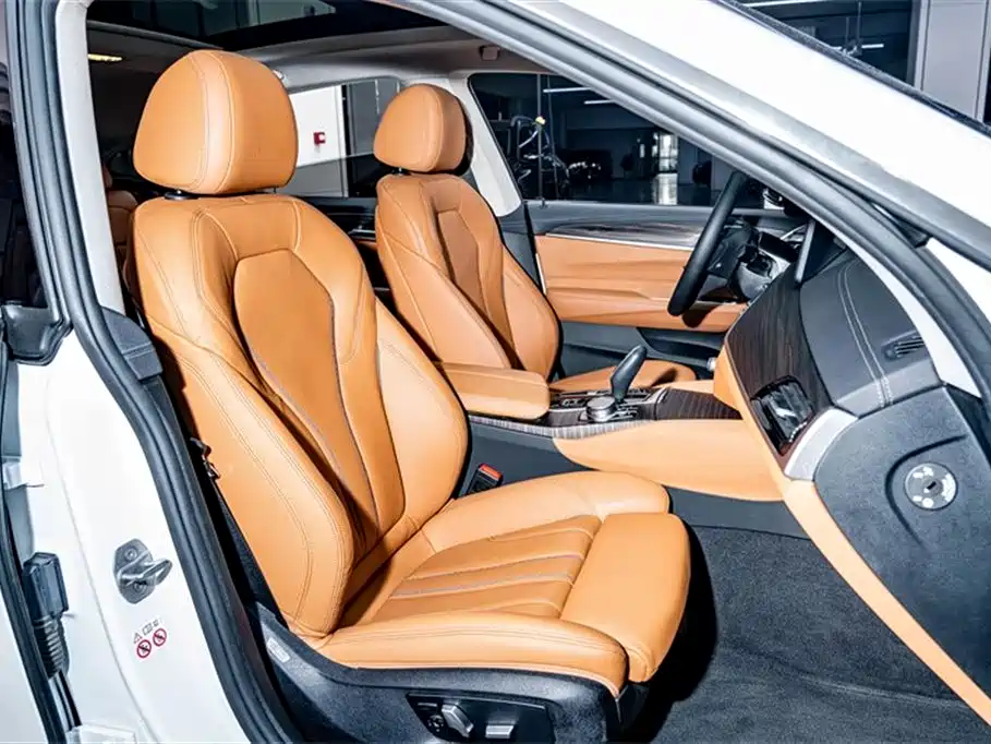 BMW 6 Series GT 2022 — фото 20