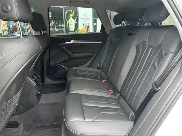 Audi Q5L 2022