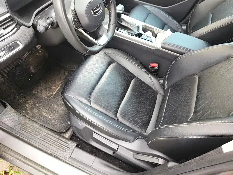 Geely Emgrand 2022