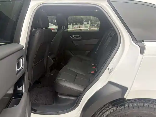 Land Rover Range Rover Velar 2024
