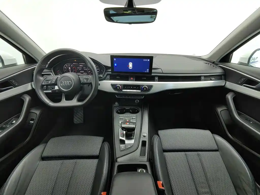 Audi A4L 2018