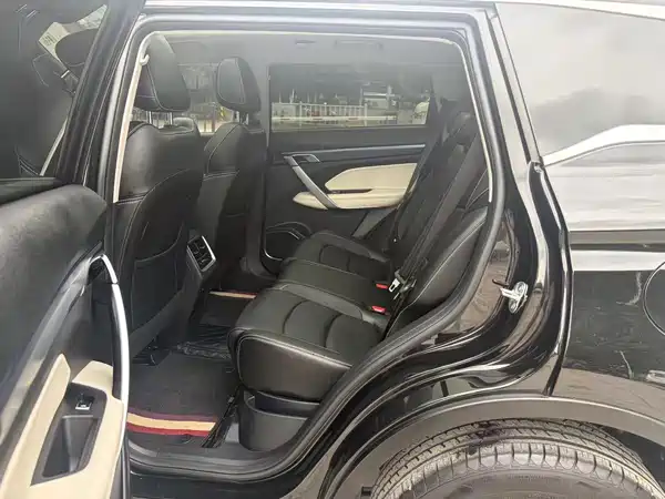 Geely Boyue 2022
